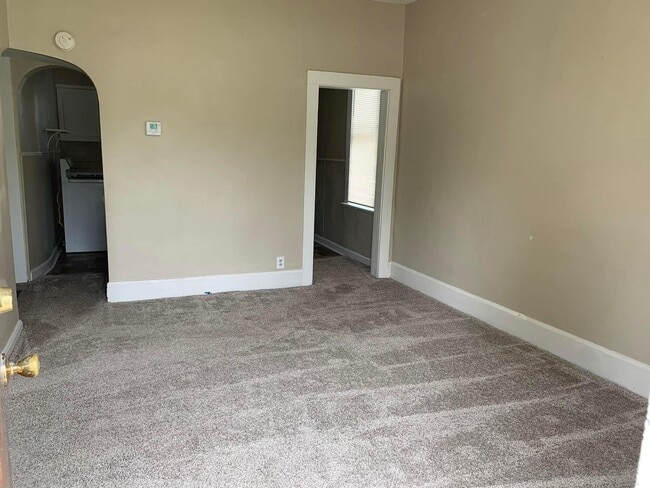 Photo - 2100 N Weinbach Ave