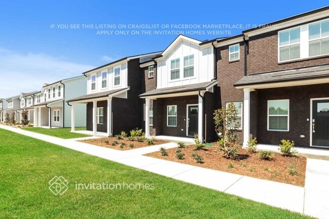 Photo - 239 River Rock Dr