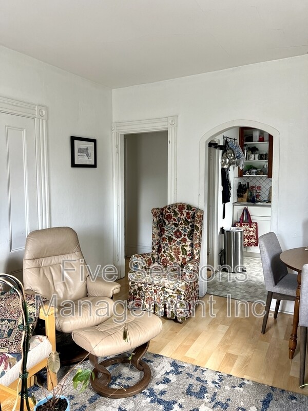 Photo - 21 Lafayette Pl