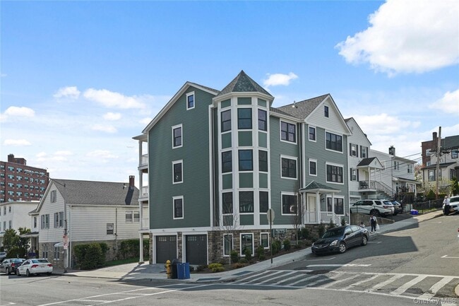 Building Photo - 80 Depeyster St Unit 2