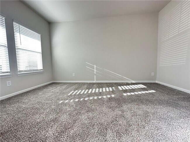 Photo - 1721 Dosk Ave