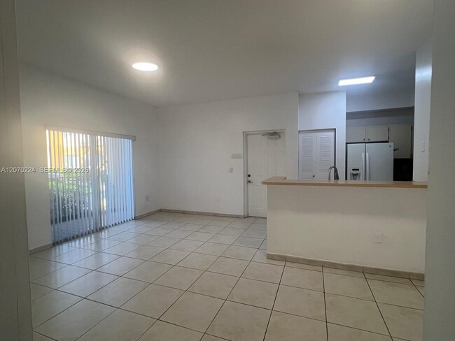 Photo - 7320 NW 114th Ave Unit 107