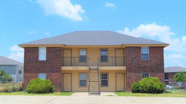 Building Photo - 3301 Barcelona Dr Rental