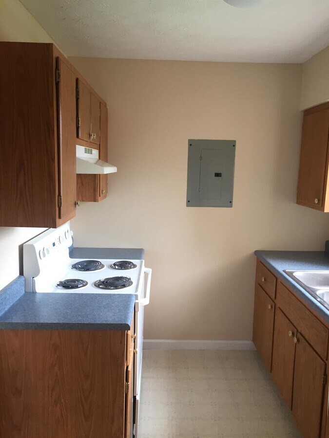 Photo - 630 6th St W Unit 630-4