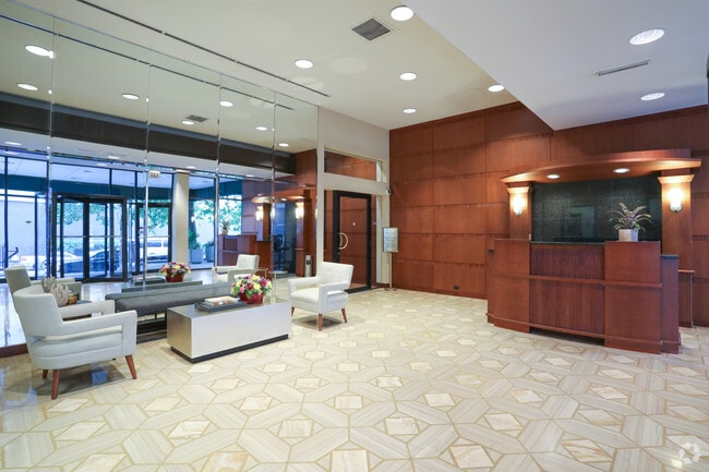 65 East Scott