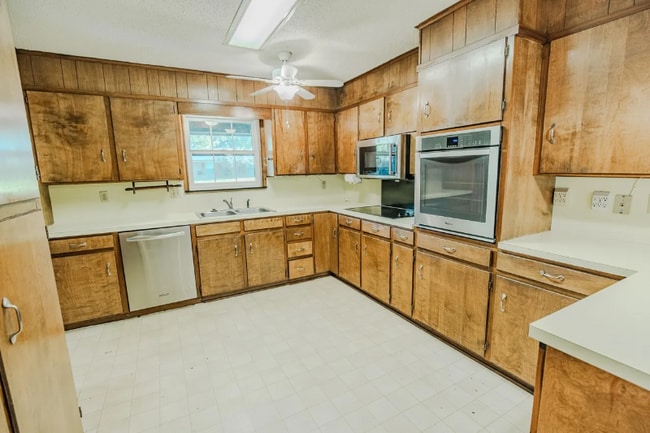 Photo - 1320 Magnolia Dr