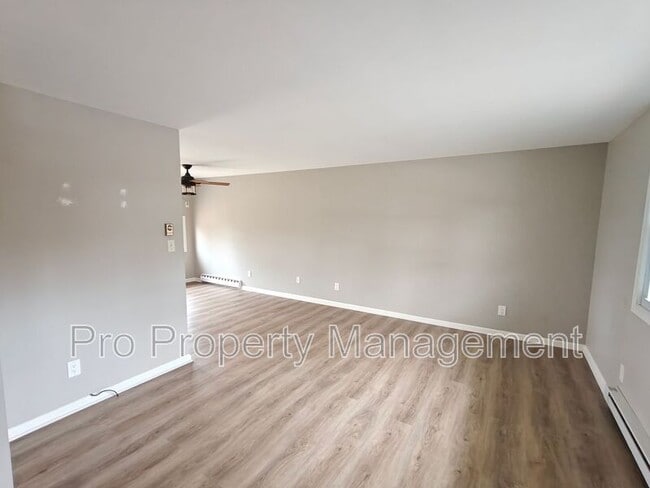 Photo - 700 High Street Ext