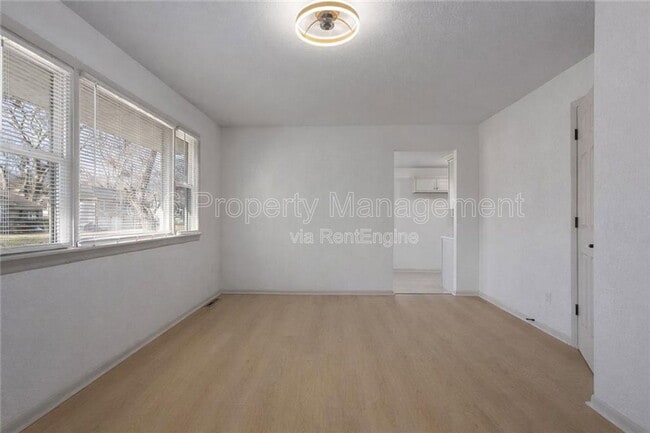Photo - 609 SE Florence Ave
