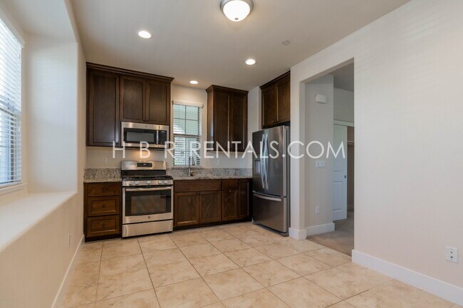 Photo - CASITA IN HANSEN VILLAGE - Mountain House MOVE IN READY