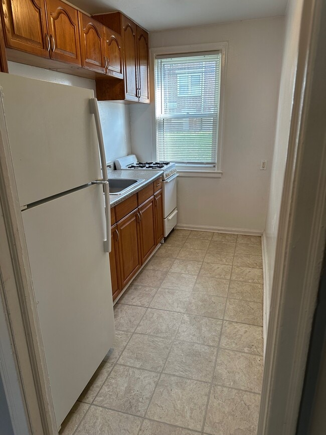 Photo - 3117 W 2nd St