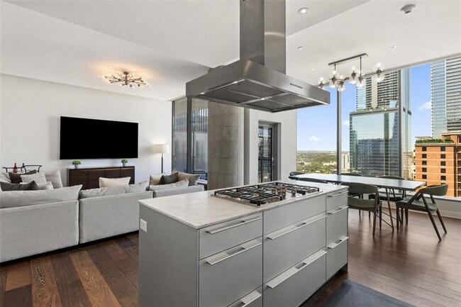 Building Photo - 210 Lavaca St Unit 2311