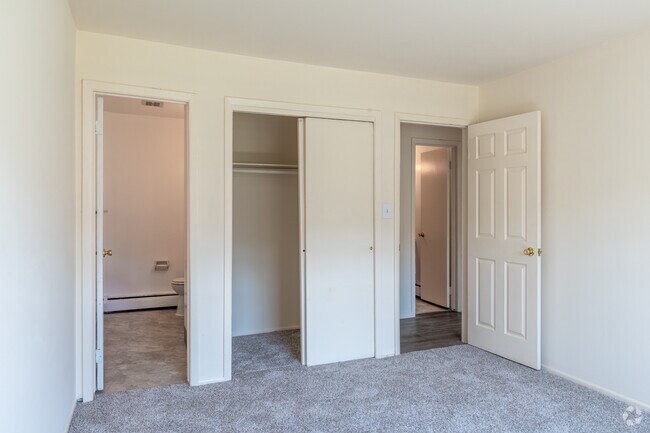 2BR, 1.5BA - 908-957SF - Bedroom 1