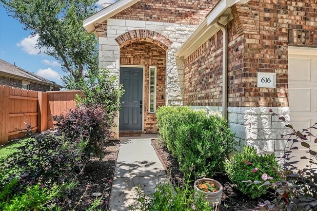Photo - 616 Pheasant Hill Ln