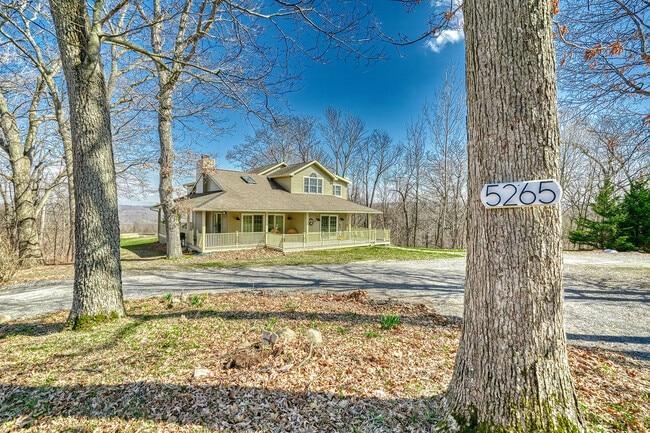 Photo - 5265 Old West Lake Rd