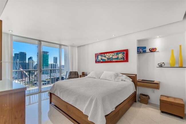 Photo - 1750 N Bayshore Dr Unit 3910