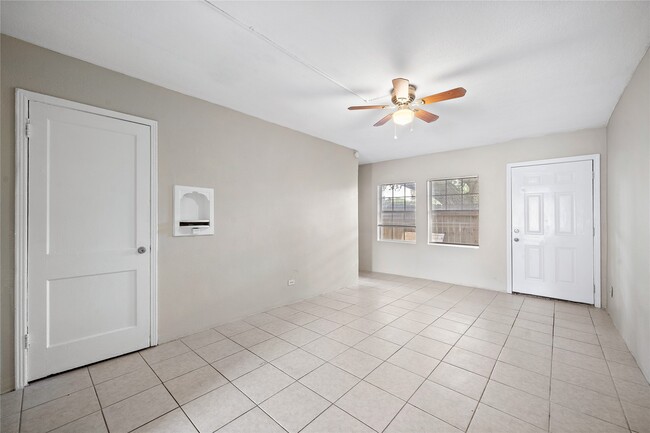 Photo - 806 3rd Ave N Unit 10