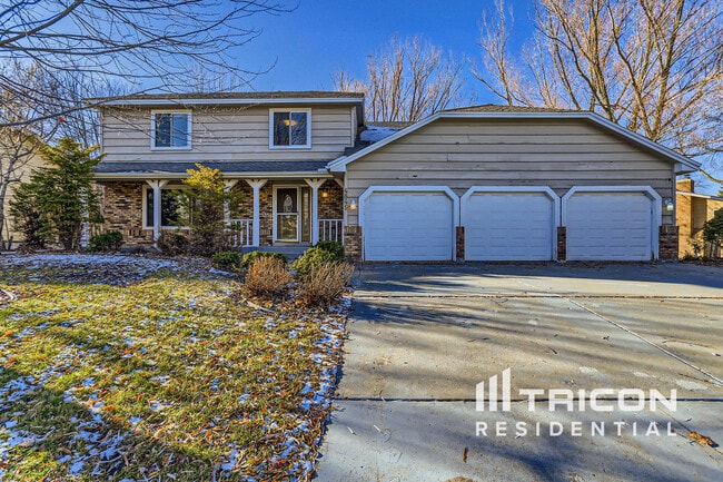 Photo - 4845 Orleans Ln N