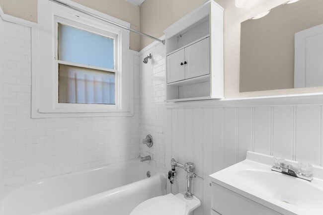 Photo - Underwood Court