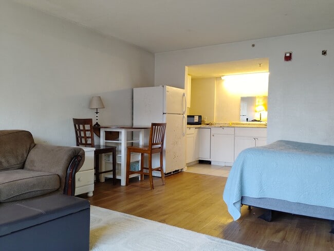 Building Photo - 2506 S Ocean Blvd Unit 3