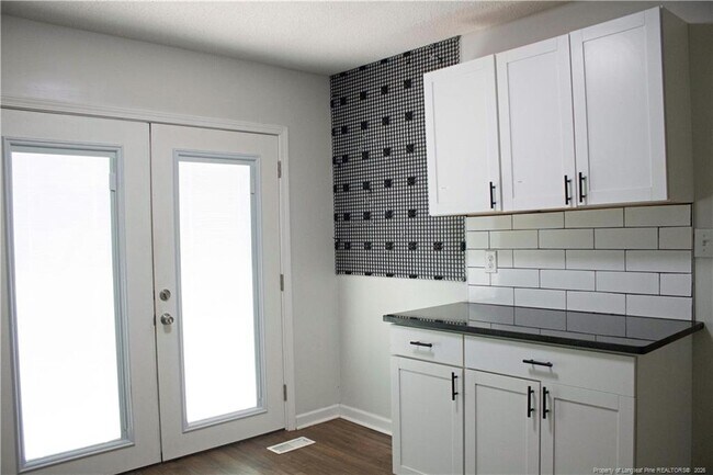 Photo - 5839 Rivercroft Rd