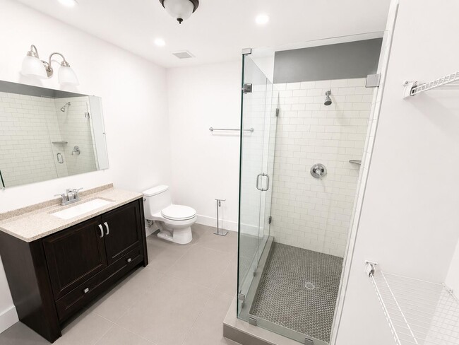 Photo - 719 SW 7th St