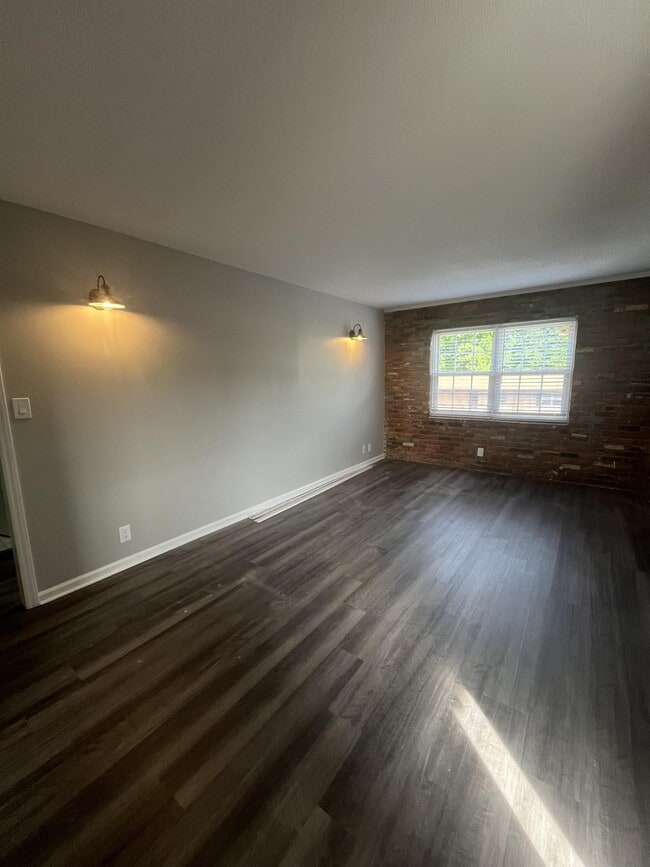 Photo - 356 S Cherry St