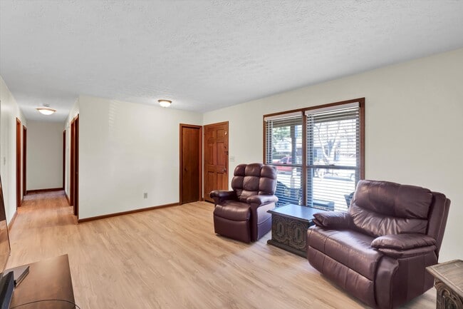 Photo - 10312 Going Ct