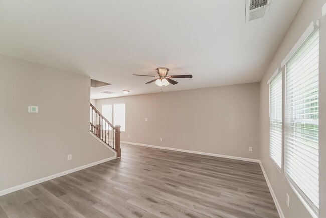 Photo - 5512 Twin Brook Dr