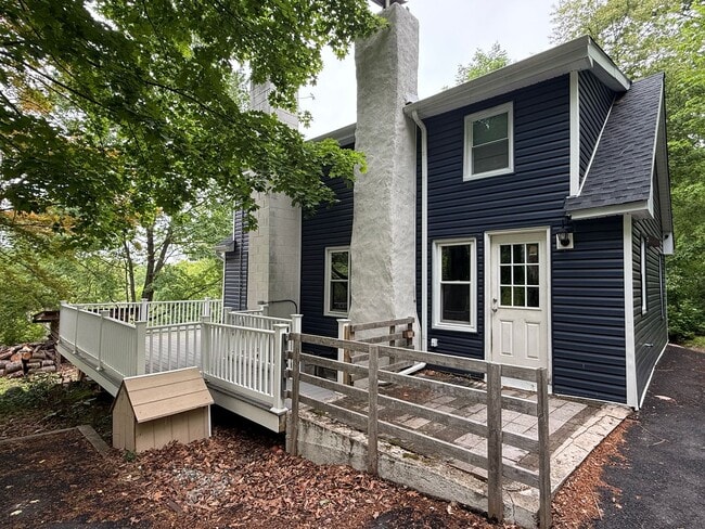 Photo - Single Family in Aston, PA
