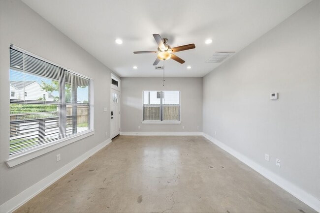 Photo - 603 Edgewood St Unit b