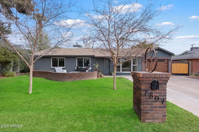 Photo - 7807 N 17th Dr Casa