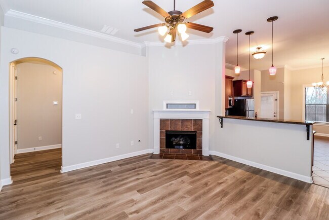 Photo - 1981 Rochelle Ln