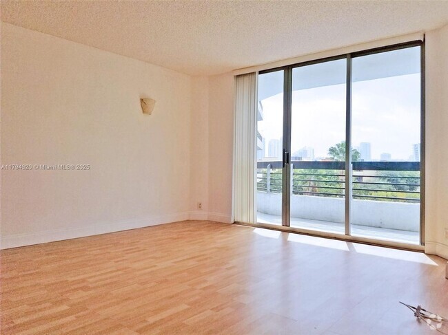 Building Photo - 3400 NE 192 St Rental