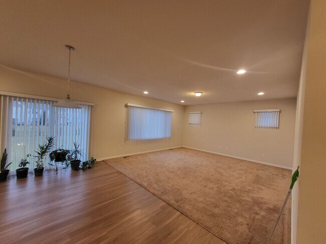 Photo - Spacious 4-Bedroom, 2.5-Bath Home Near Dow...