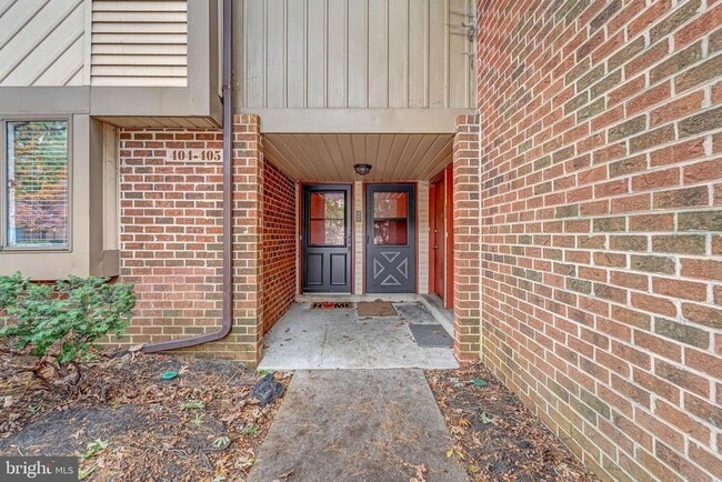 Building Photo - 405A Cypress Point Cir