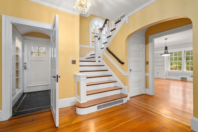 Photo - 161 Clinton Rd