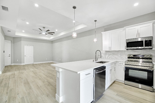 Photo - 4844-4846 30th St SW Unidad 4844