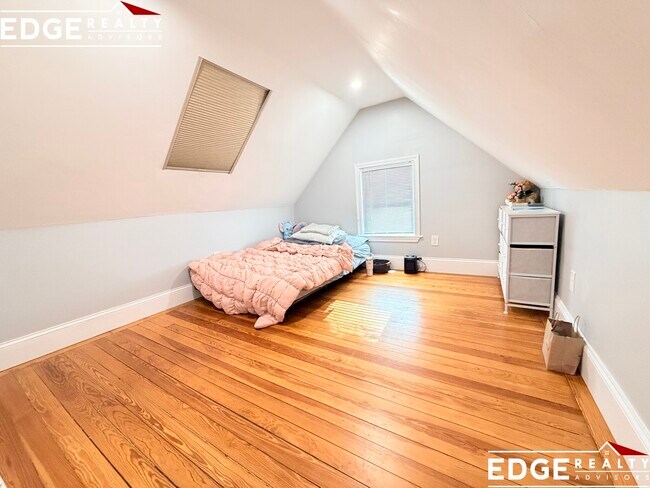 Photo - 24 Tremont St