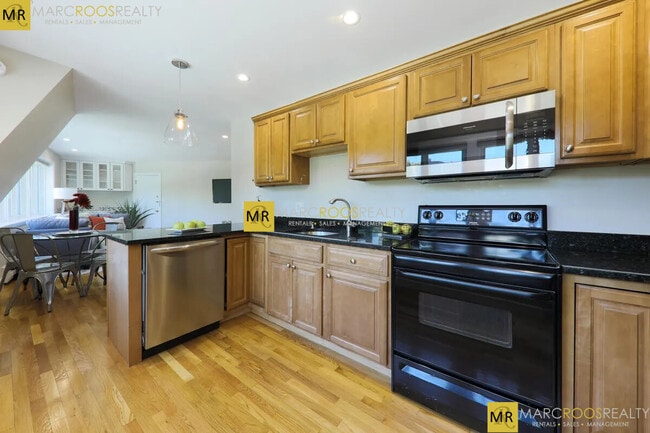 Photo - 2 Fayette St Unidad 4 Rental