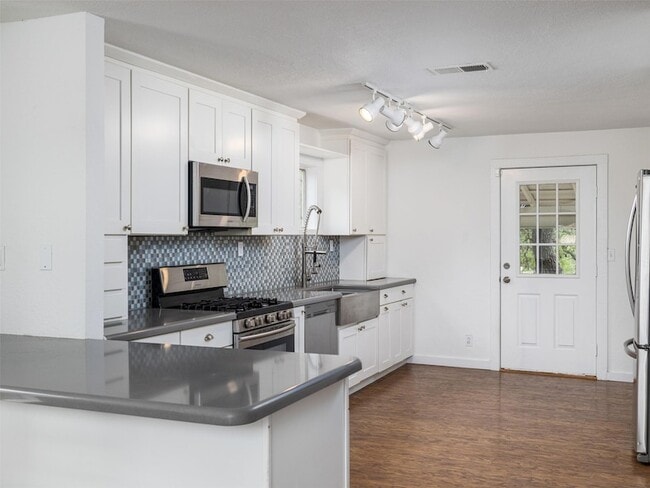 Photo - 2591 Spring Valley Dr
