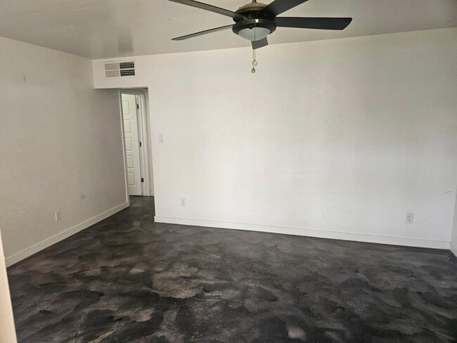 Photo - 2108 E Fairmount Ave