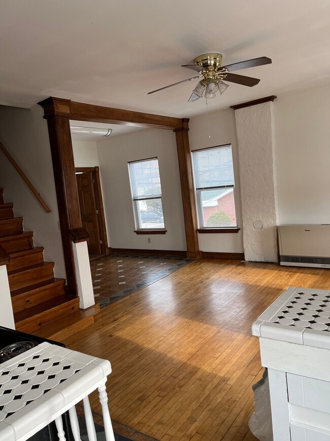 Photo - 28 Bates St Unit 2