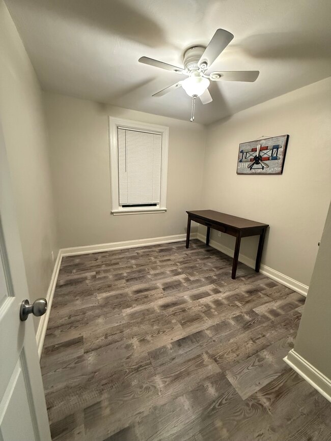 Photo - 3666 McKibbon Rd