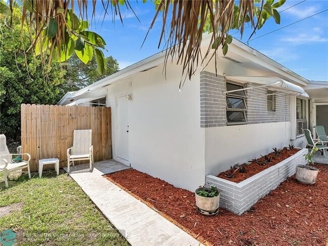 Photo - 4910 NE 18th Ave Unit 1