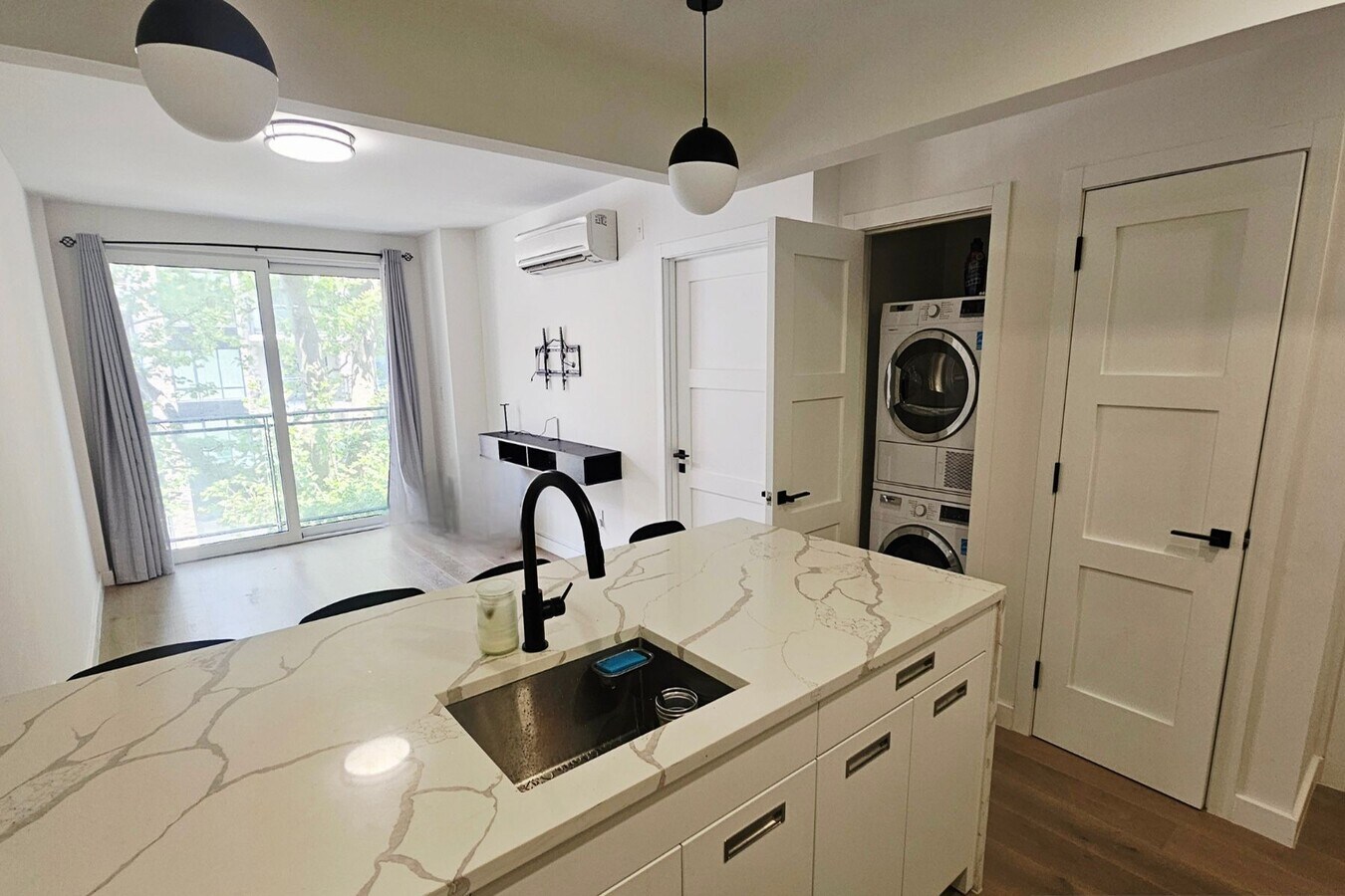 Photo - 618 Avenue H Condo