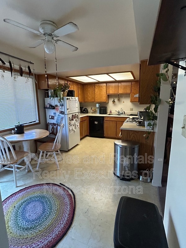 Photo - 13 S Trail of the Wds