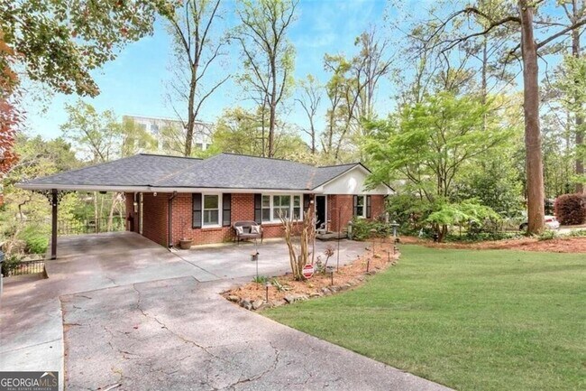 Photo - 2191 Medfield Trail NE