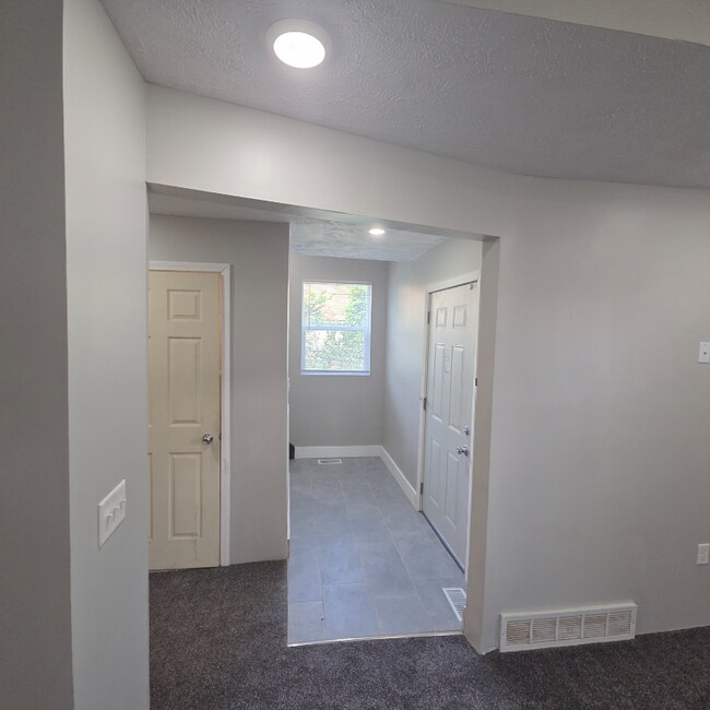 Photo - 2521 Jefferson St