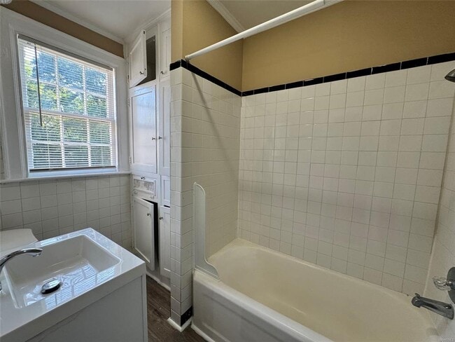 105 Arlington Rd