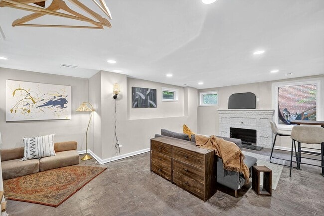 Photo - 6017 Inwood St